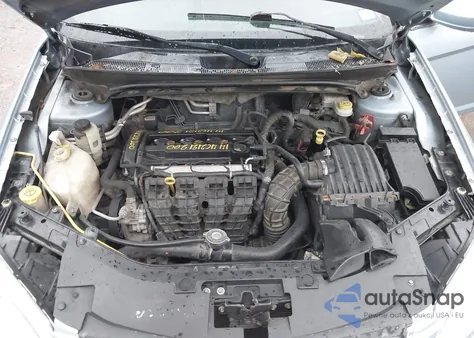 2014 Chrysler 200 Touring z USA, uszkodzony, nr VIN 1C3CCBBB2EN151323